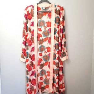 Forever 21 Floral spring long coverall shawl robe. Size small.